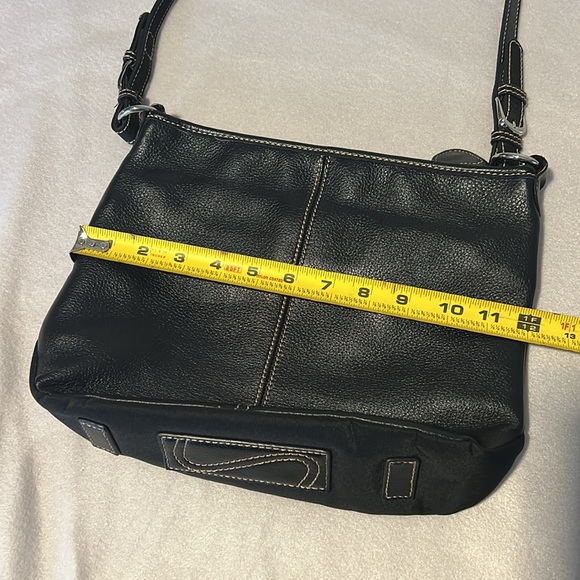COPY - The Sak Black Pebble Leather Bag - Picture 14 of 16